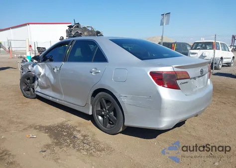 2012 Toyota Camry Se z USA, uszkodzony, nr VIN 4T1BF1FK7CU068746